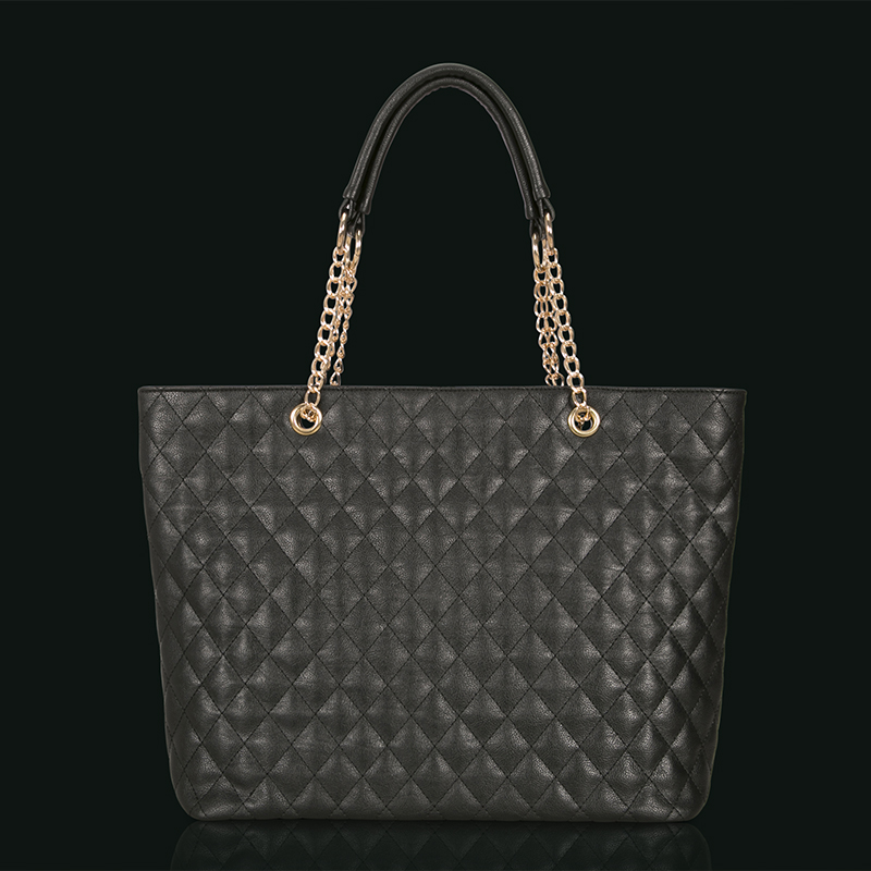 Clipping Path after editing by Clipping Path Center — Fashion retail example